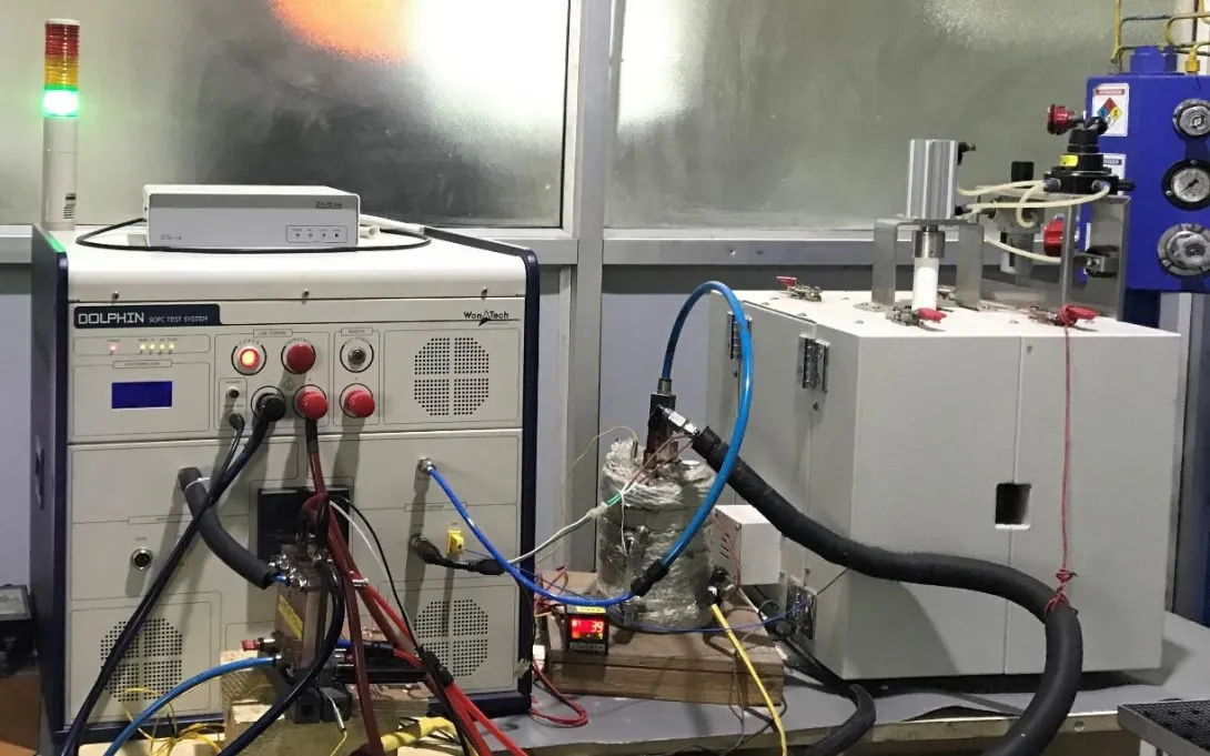 SOFC test bench